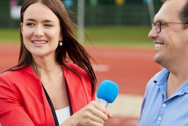 how to become a sports broadcaster